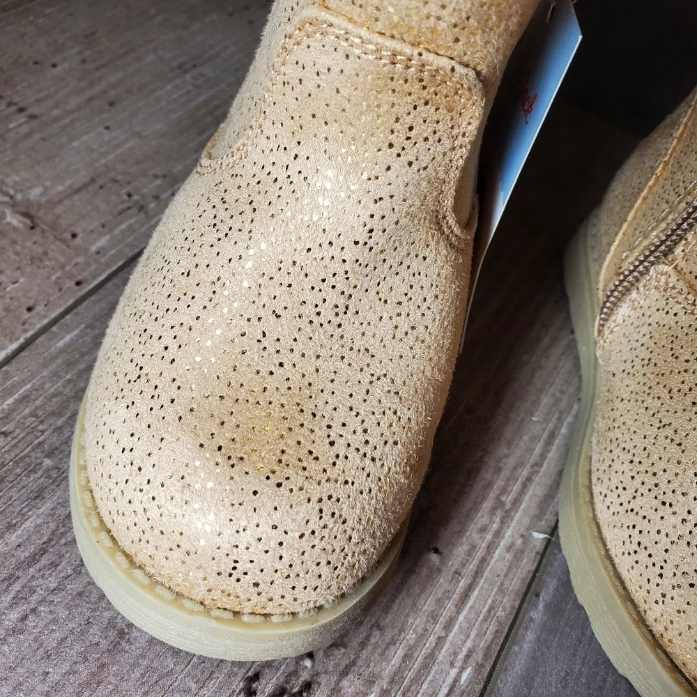 NWT Cat & Jack Girls Gold Tan Glitter Leah Faux Fur Boots Size 6